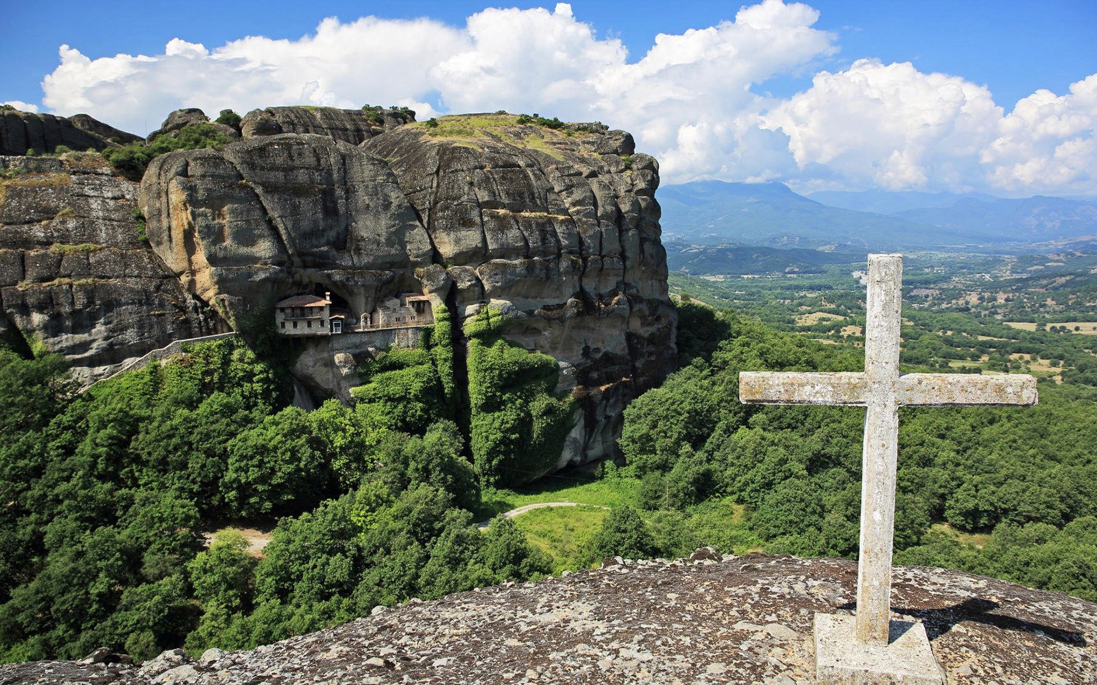 Hidden Trails of Meteora Hiking Tour — gallery 2