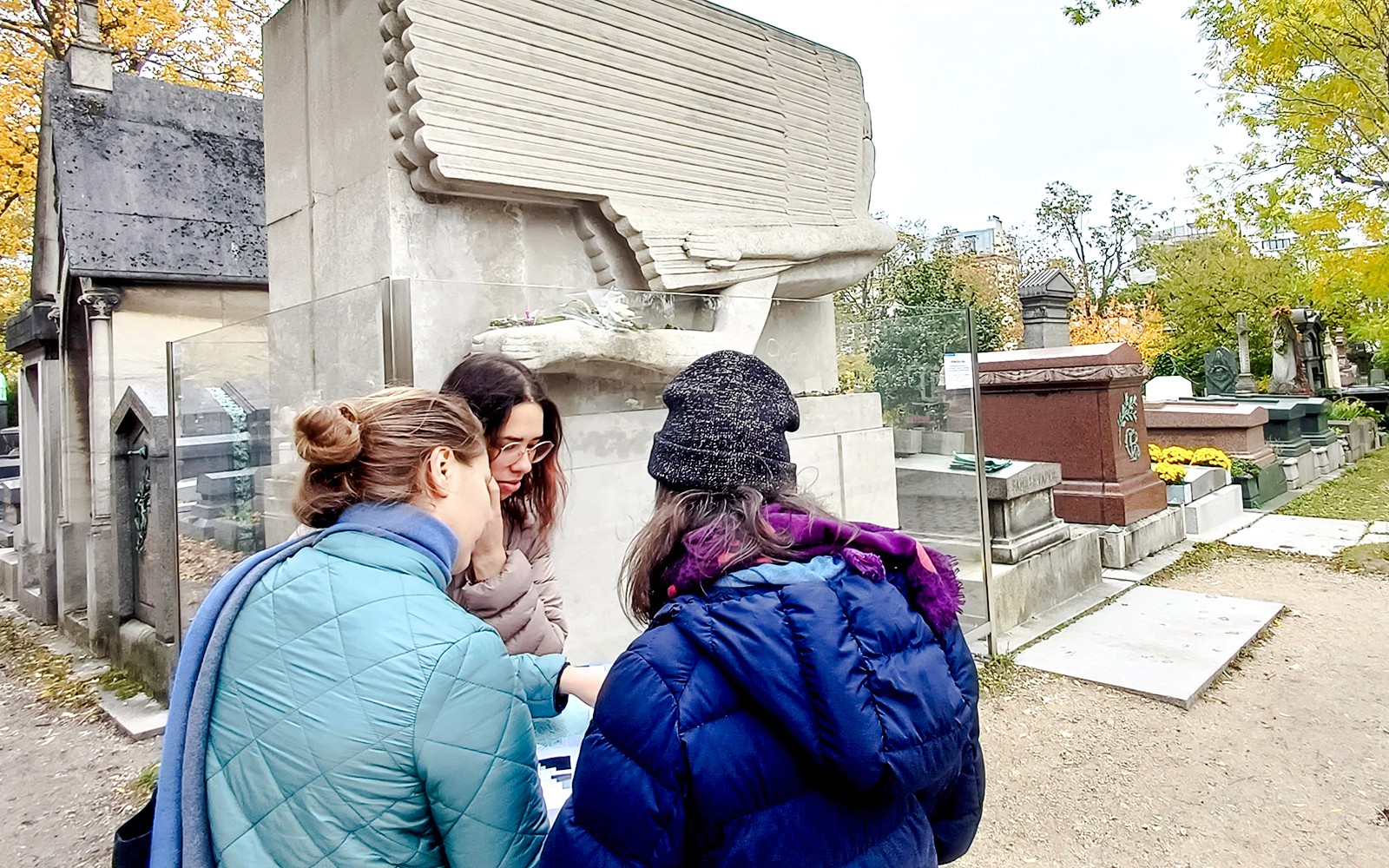 Pere Lachaise Cemetery Escape Game: Who Killed Victor? — gallery 1
