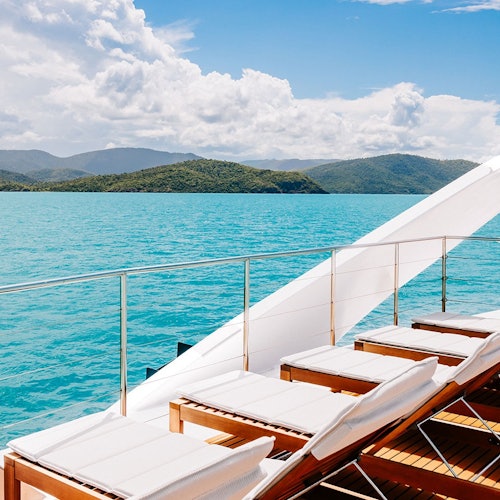 Whitsundays: Super Flyer Boat Tour from Airlie Beach + Snorkeling — gallery 2