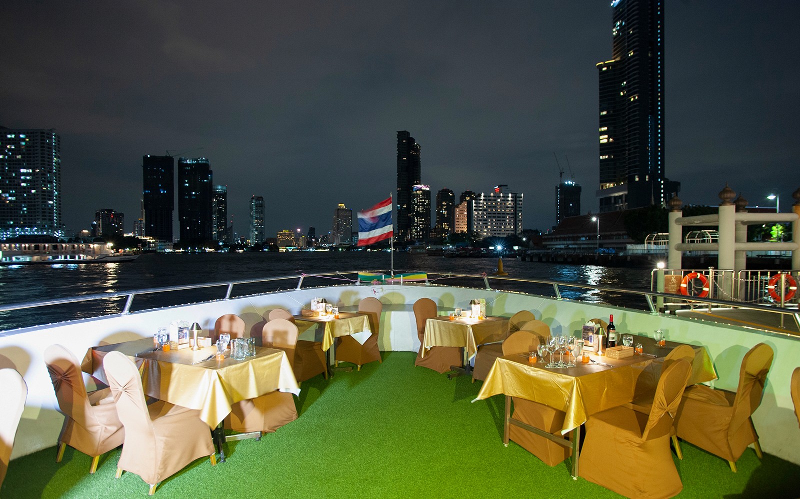 The Grand Chao Phraya Cruise with Buffet Dinner & Live Music — gallery 3