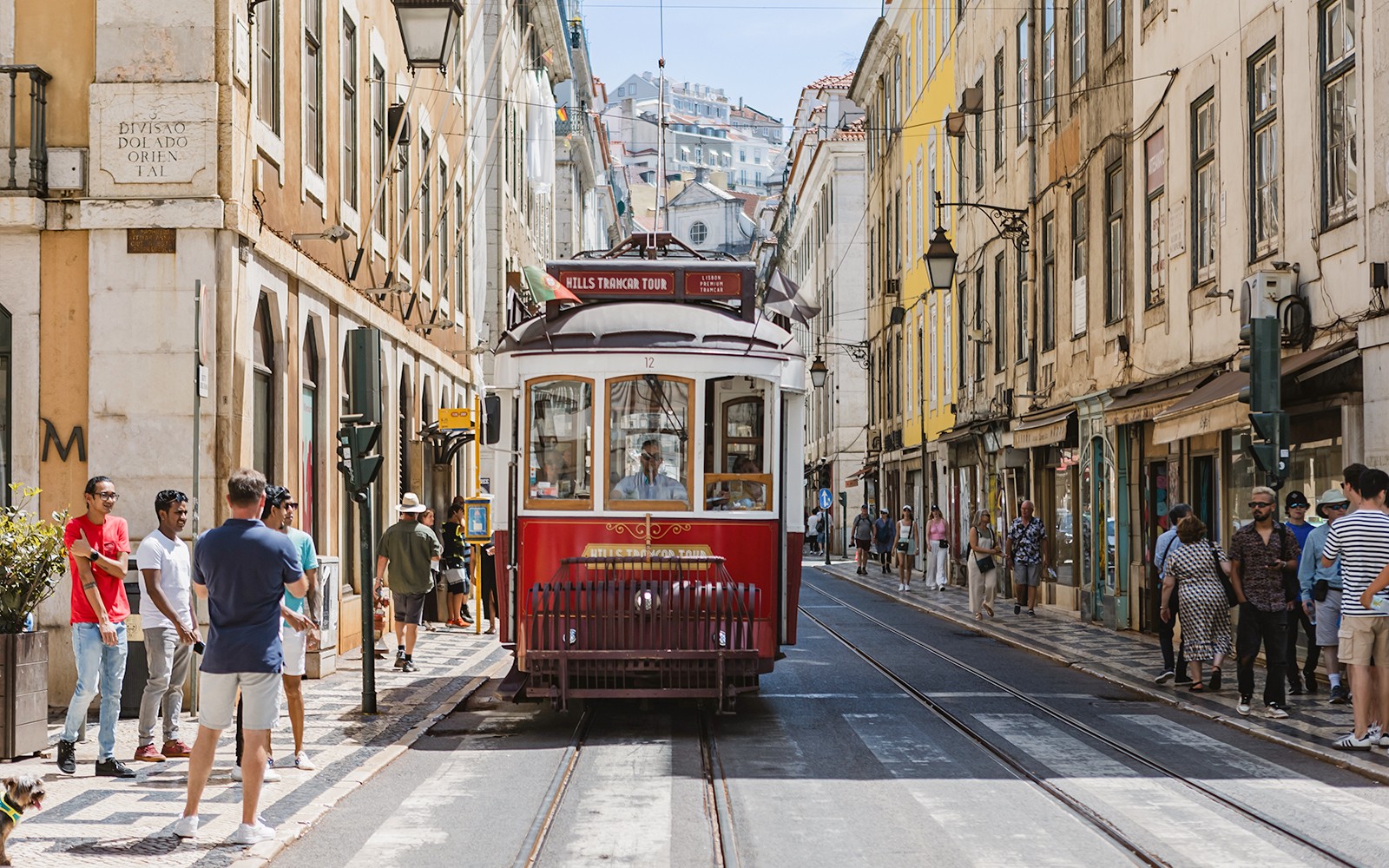 Yellow Bus: Lisbon Hop-on Hop-off Bus Tour with Optional Boat & Tram Tour