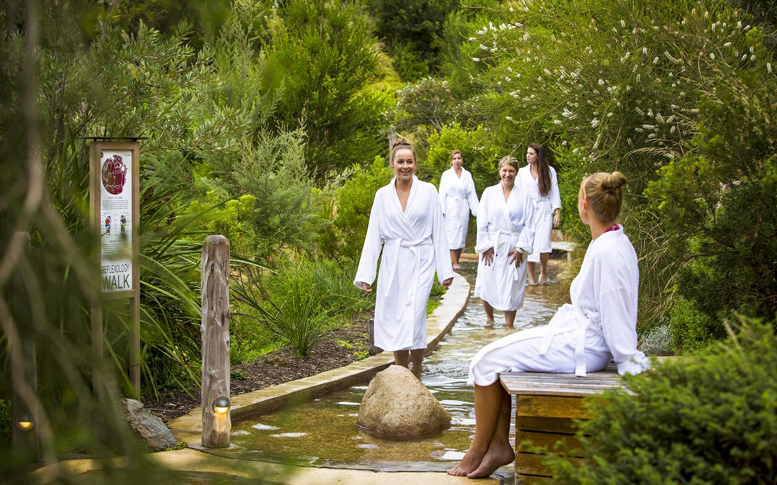 From Melbourne: Peninsula Hot Springs Spa Skip-the-Line Tickets