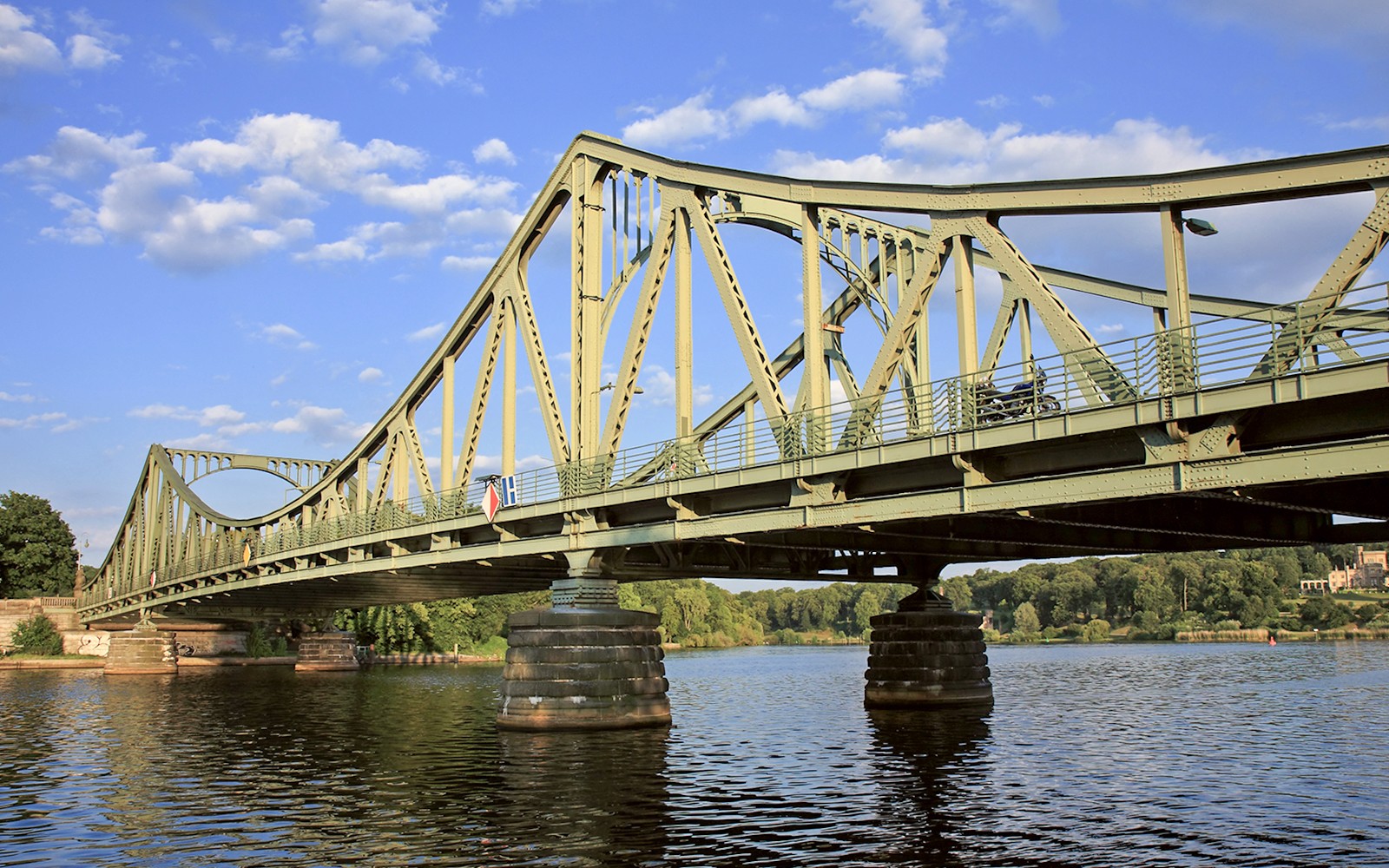 Berlin Seven Lakes Boat Tour