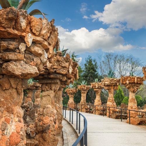 Sagrada Família & Park Güell: Morning Entry Ticket & Guided Tour — gallery 1