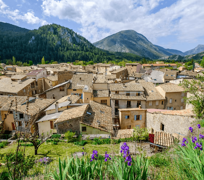 From Nice: Gorges du Verdon & Lake of Sainte Croix Day Tour