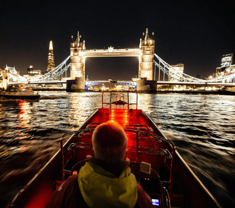 Thames Rockets: Speedboat Experience by Night