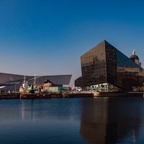 Liverpool: Rock 'n' Roll Walking Tour & Escape Game — portrait