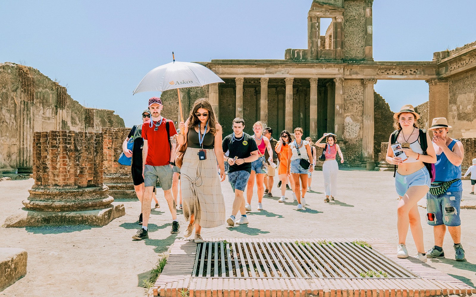 Pompeii and Herculaneum Guided Tour by High-Speed Train from Rome