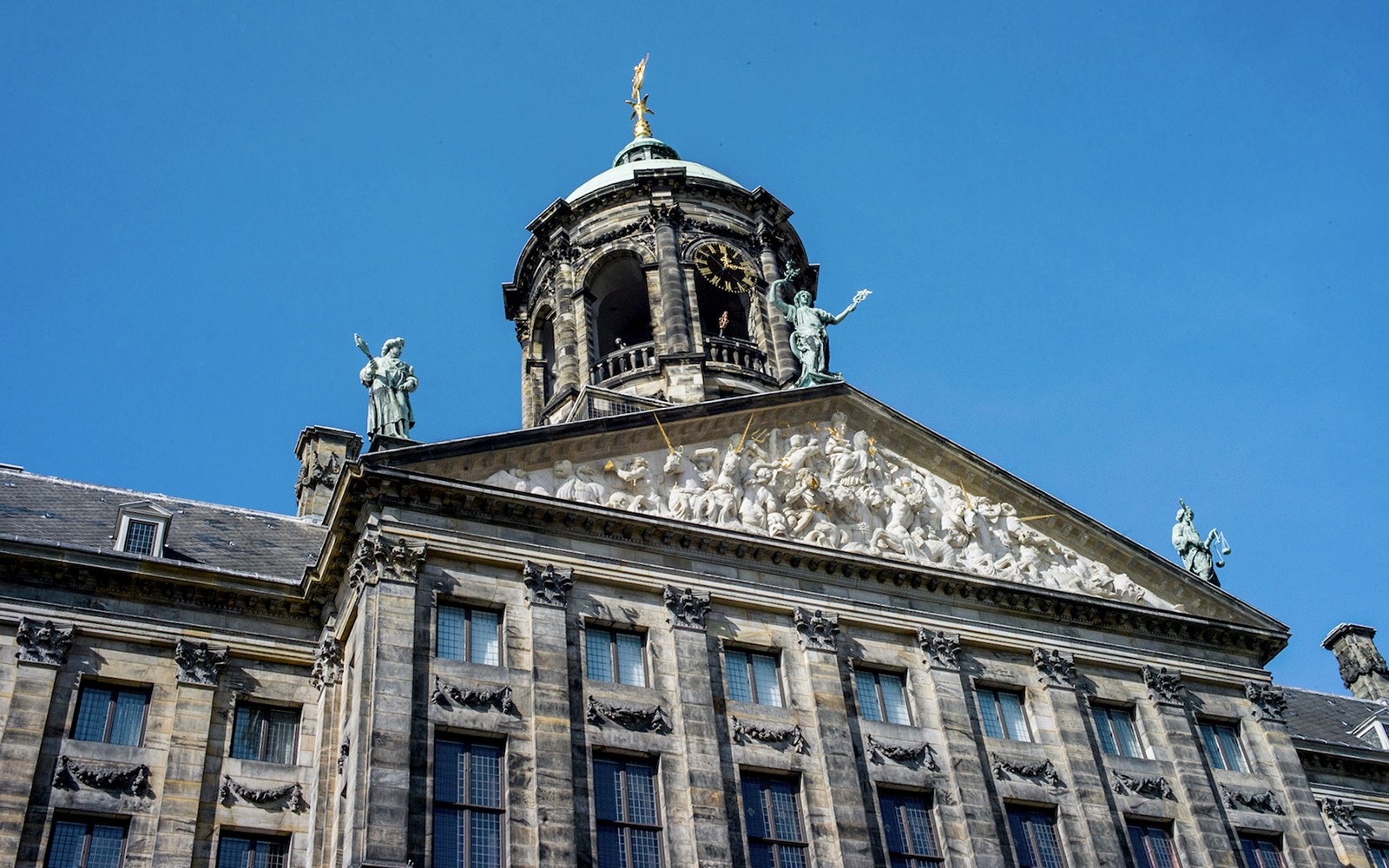 Amsterdam Cultural & Historical Walking Tour in German or English — gallery 5