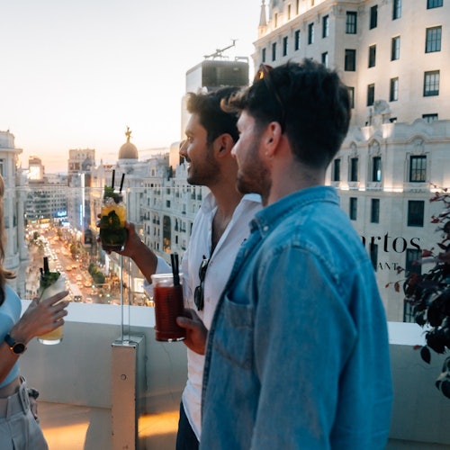 Madrid: Small-Group Guided Tapas Tour + Drinks