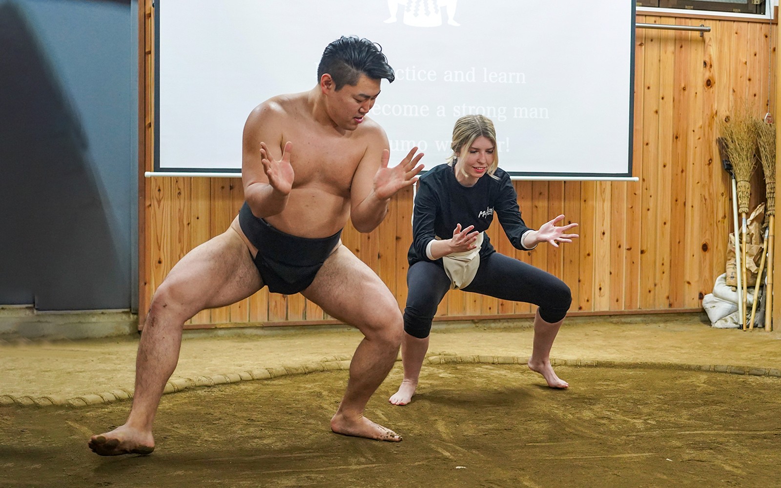 Kawasaki, Kanagawa: Sumo Stable Tour & Show with Chanko-Nabe Hot Pot Cooking