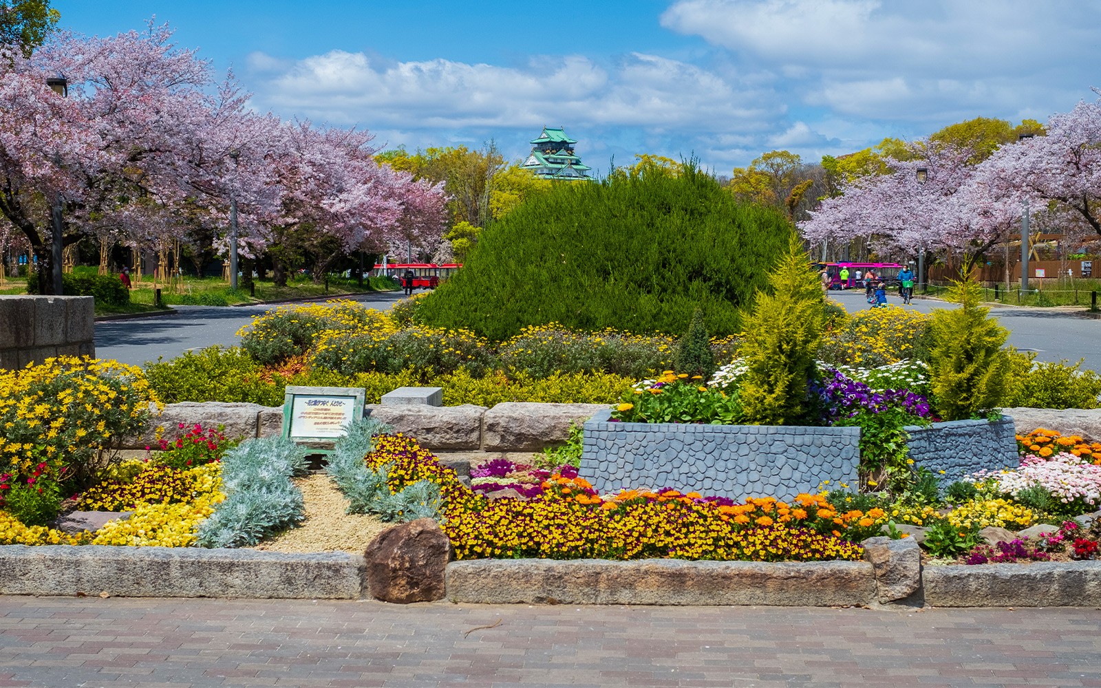 Osaka Castle Skip-the-line Tickets — gallery 3