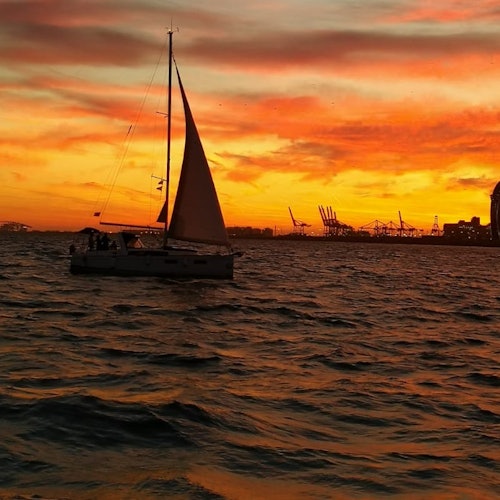 Barcelona: Sunset Sailing Tour + Drinks — gallery 2