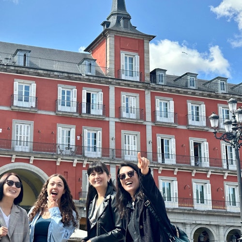 Madrid: 1.5-Hour Old Town Tour with Royal Palace Fast Track Entry — gallery 3