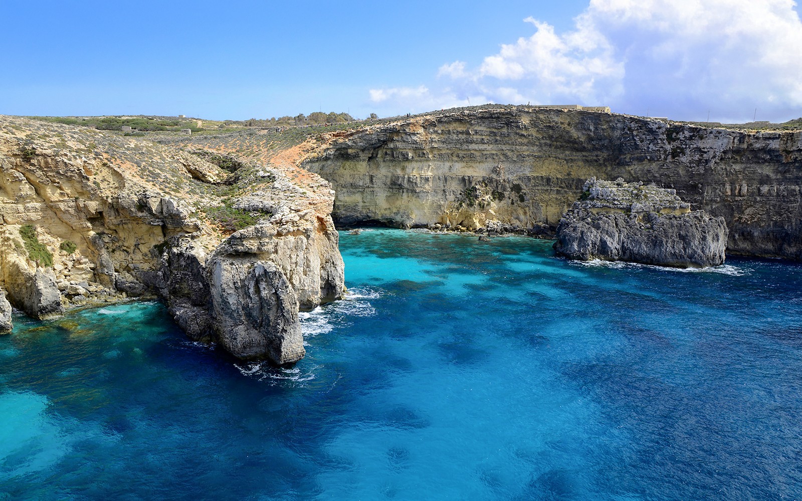 Full Gozo & Comino Boat Tour: Blue Lagoon, Crystal Lagoon, Gozo Sight-seeing & Sea Caves