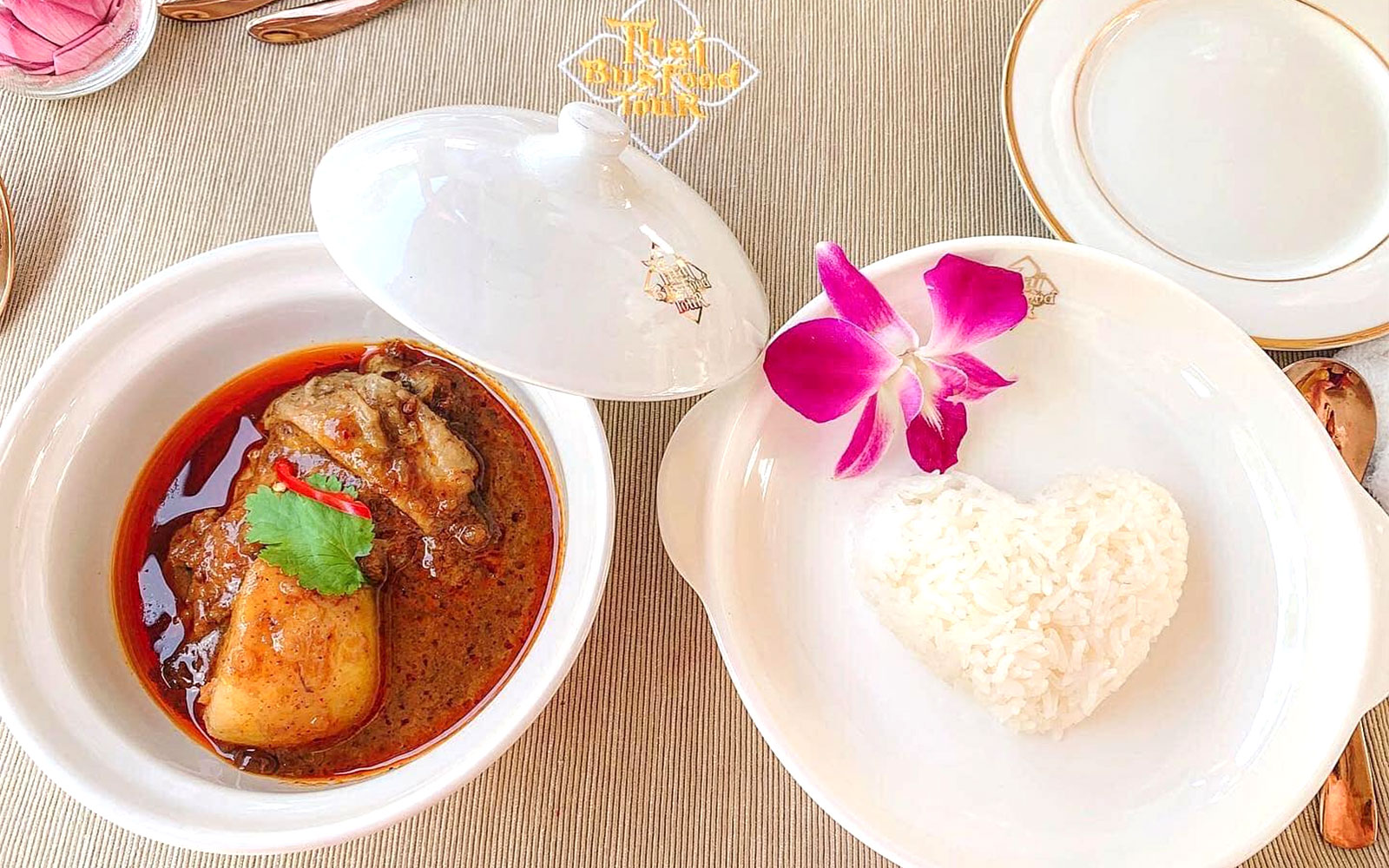 Thai Bus Food Tour — gallery 3