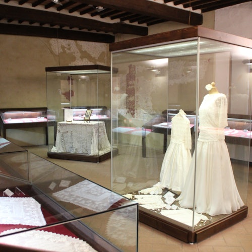 Lace Museum