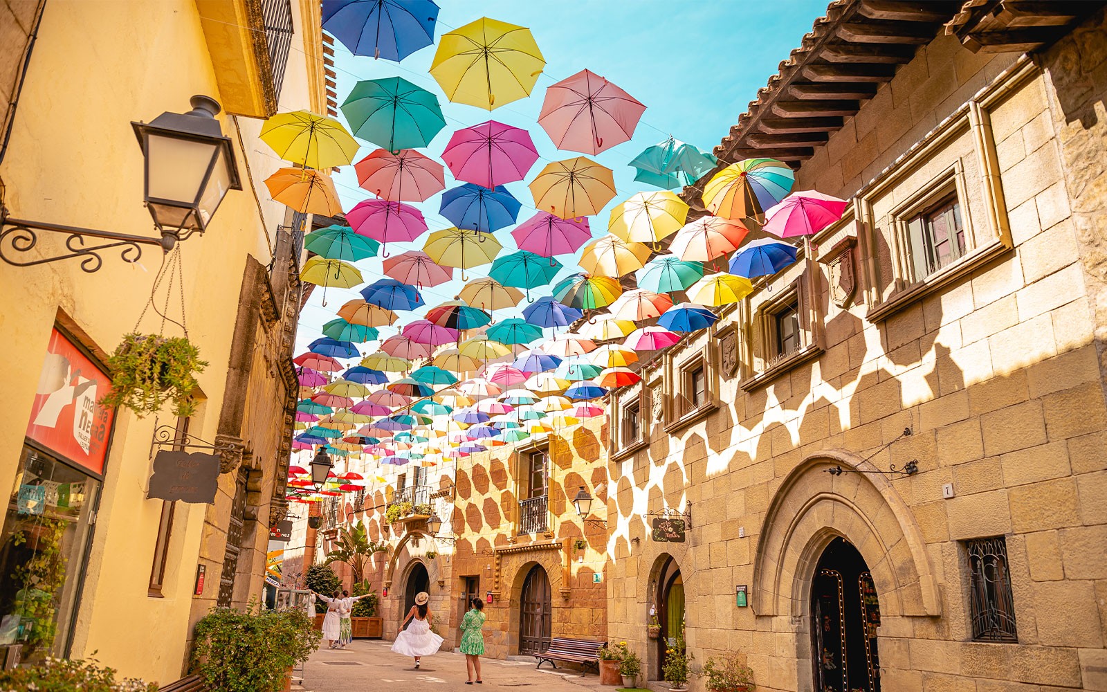 Turbopass Barcelona City Card: 25+ Attractions & Public Transport