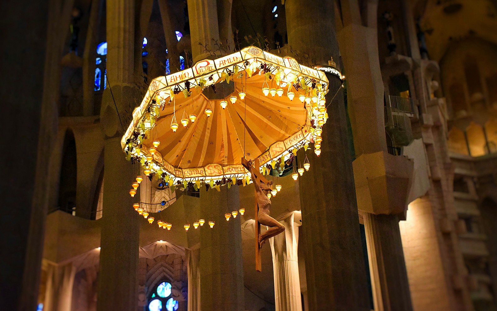 Sagrada Familia Fast-Track Tickets with Audio Guide — gallery 3
