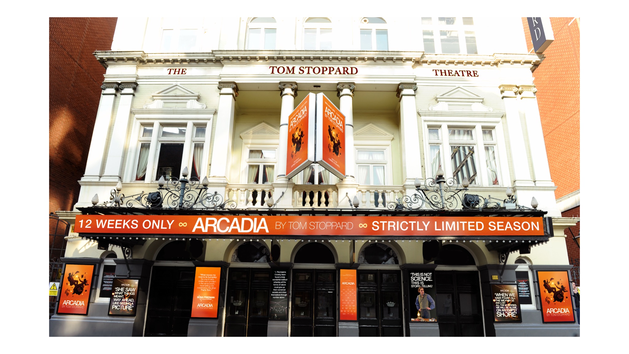 Inside Teatre Tom Stoppard — view 1